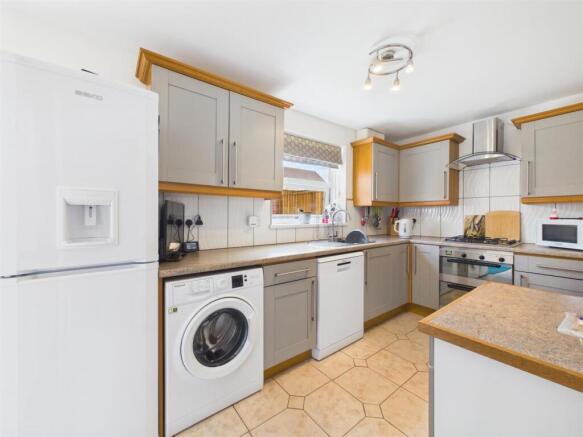 3 bed Detached for sale Image 4