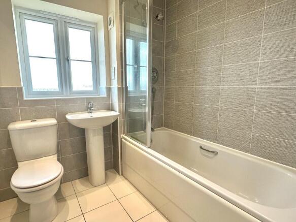 3 bed Semi-Detached for sale Image 7