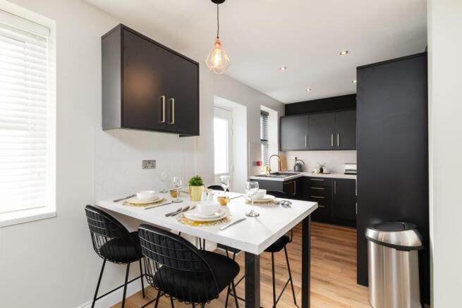 1 bed House Share to rent Image 4