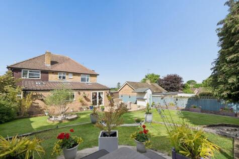 Hawthorn Way, Chesham