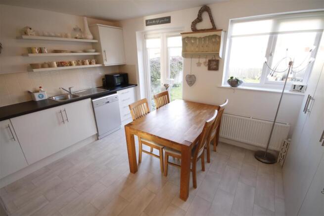 Open Plan Kitchen & Dining Room
