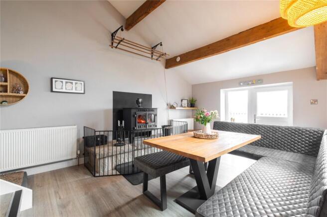 9 bed Semi-Detached for sale Image 9