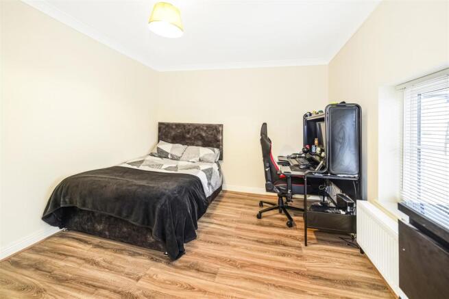HO Bed 4.jpg