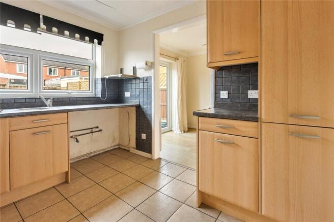 3 bed Semi-Detached for sale Image 11