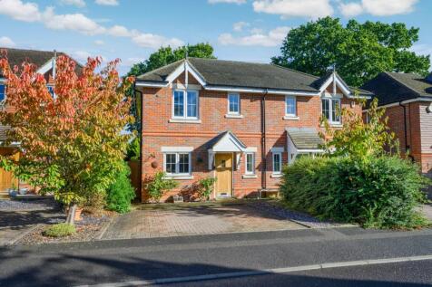 Farnesdown Drive, Wokingham, RG41