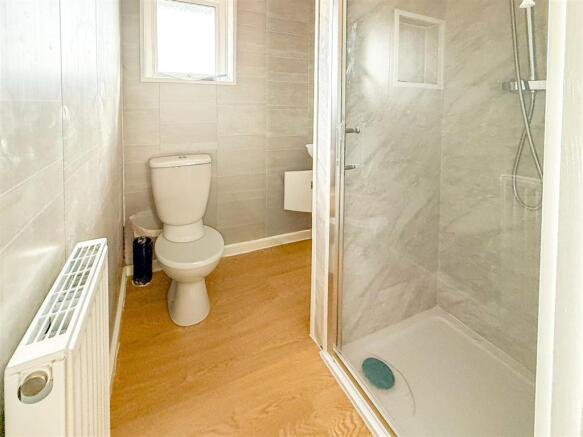 4 bed Terraced for sale Image 8