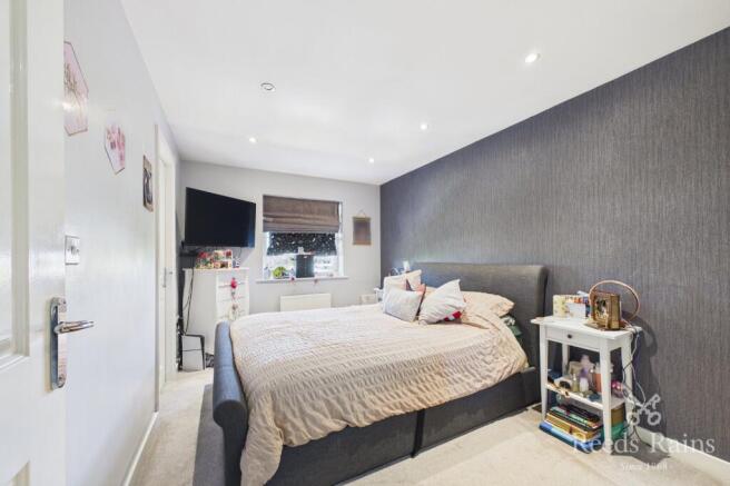 3 bed Terraced for sale Image 7