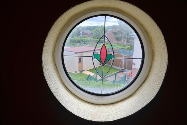 Feature window