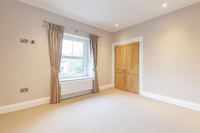Bedroom 2-2.jpg