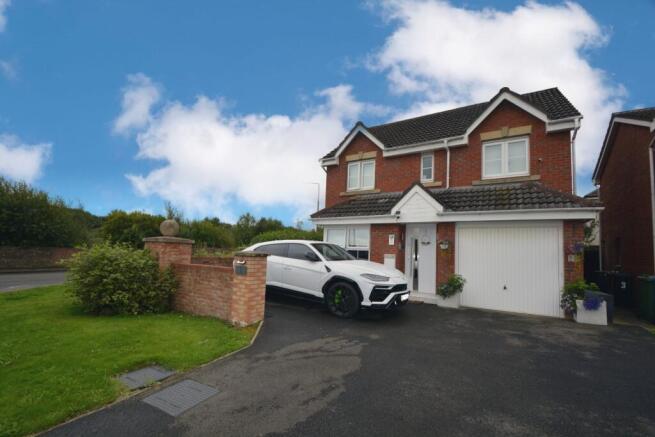 4-bed detached on Cricketfield Place, Armadale, £269,000