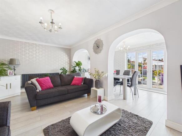 Living/Dining Room