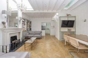 7, 21a Scarsdale Studios, Stratford Road, London W8 6RE