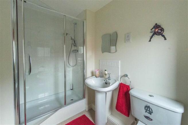 EN SUITE SHOWER ROOM