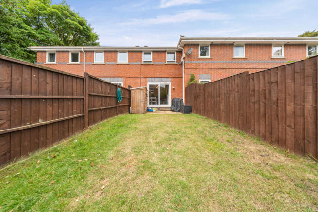 2 bed Terraced for sale Image 10