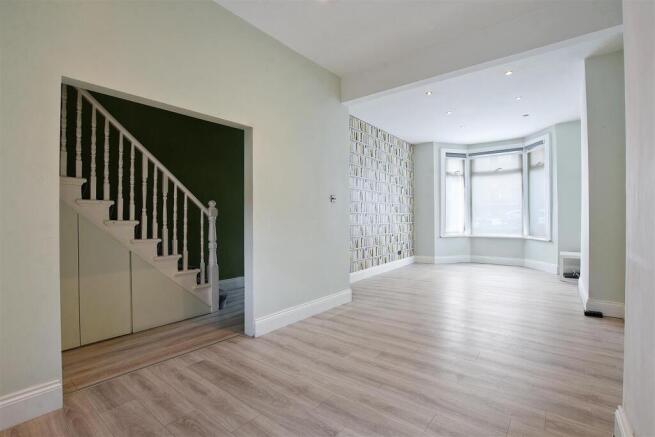 14-0125GCWT - 8 Felixstowe Road - Reception -Origi