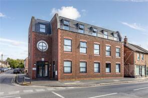 Flat 8, 234 Century House, Station Road, Addlestone KT15 2PH