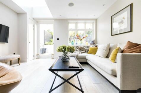 Pilgrims Lane, Hampstead, London, NW3