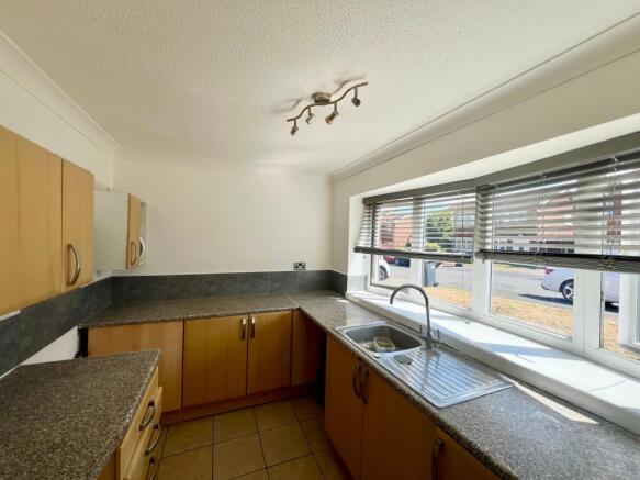 3 bed Semi-Detached for sale Image 8