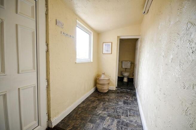 2 bed Terraced for sale Image 6