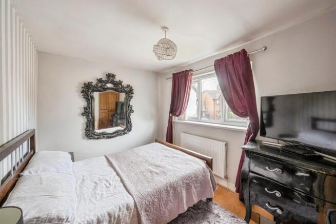 3 bed Detached for sale Image 11
