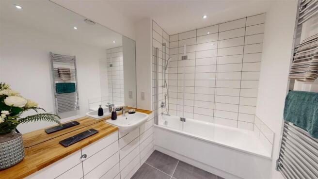 New-Little-Mill-bath_202757.jpg