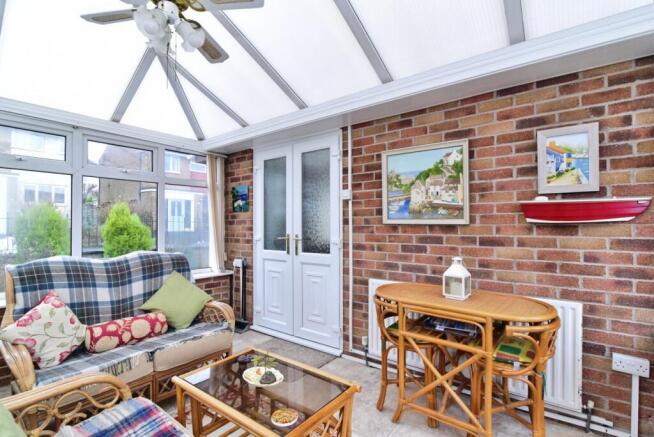 2 bed Bungalow for sale Image 6
