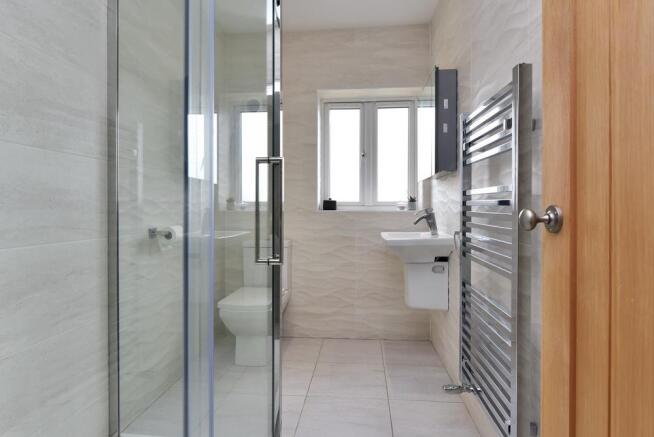 ENSUITE SHOWER ROOM
