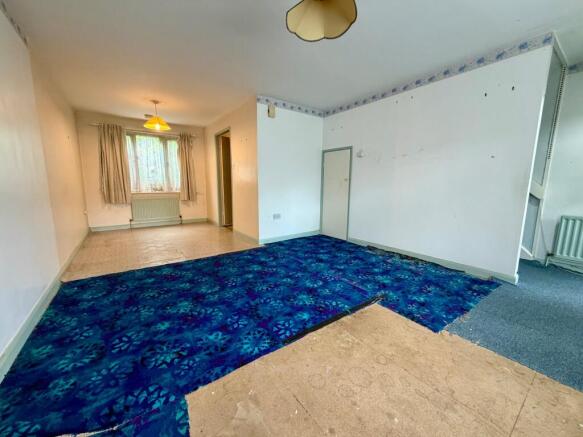 Living/Dining Area