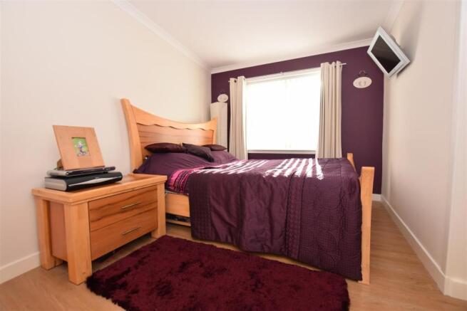 Master Bedroom .JPG