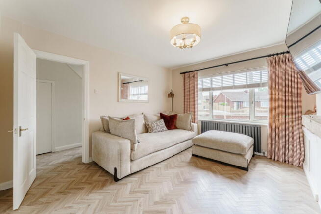 3 bed Semi-Detached for sale Image 4