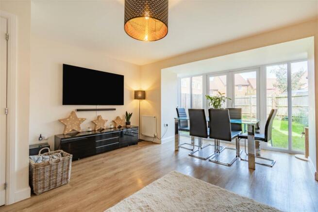 8497998-interior05.jpg