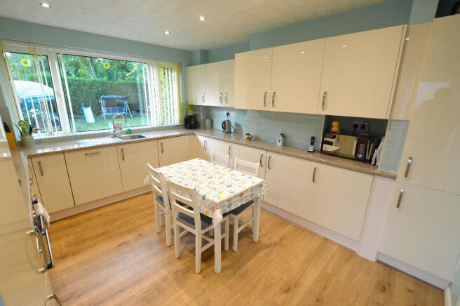 Kitchen / Breakfast
