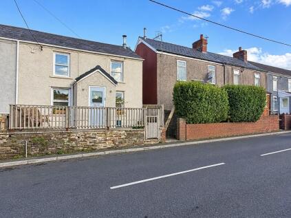 Gelliarael Road, Gilfach Goch, Porth, Rhondda Cynon Taff. CF39 8SY