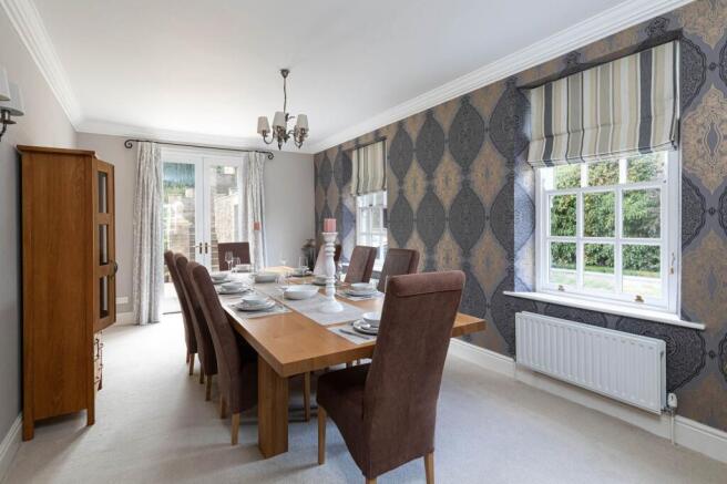 4 bed Detached for sale Image 7
