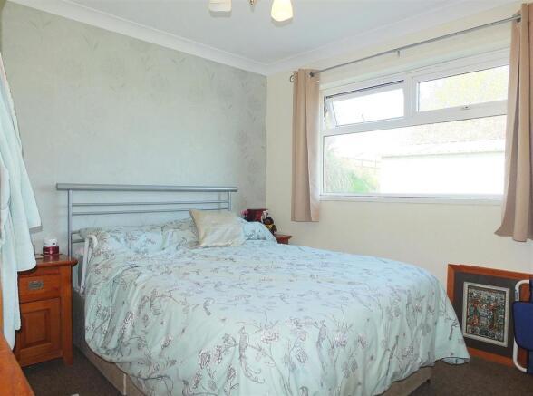 Dining Room / Bedroom 3.jpg