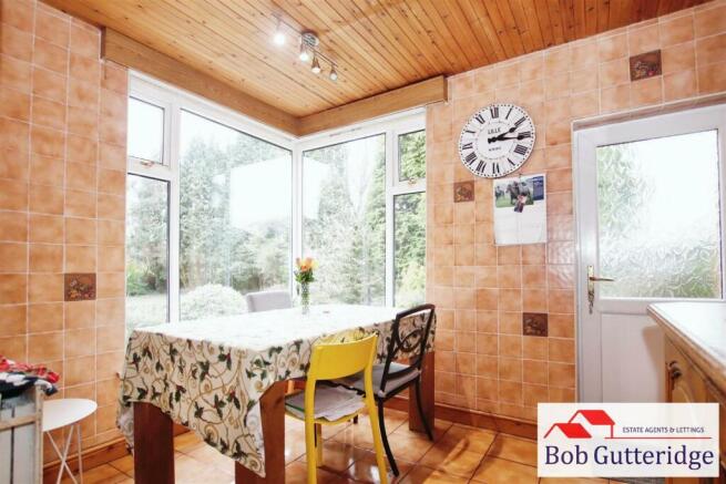 FITTED KITCHEN / DINING ROOM