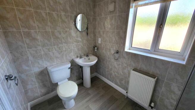 EN SUITE