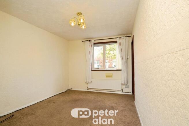 Mead Lane, Cwmbran photo 2