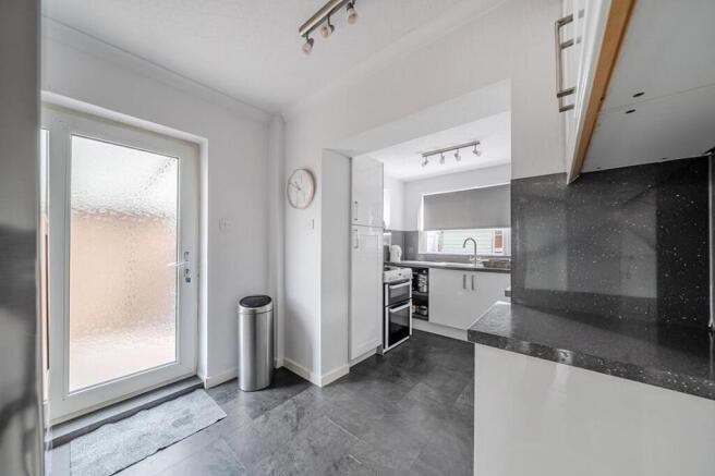 3 bed Semi-Detached for sale Image 8