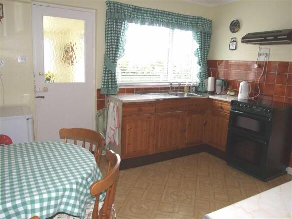 Kitchen / Breakfast 