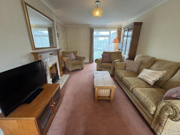 13 - Lounge to front.jpg