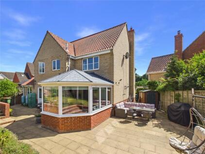 Crane Close, Woodbridge, Suffolk, IP12