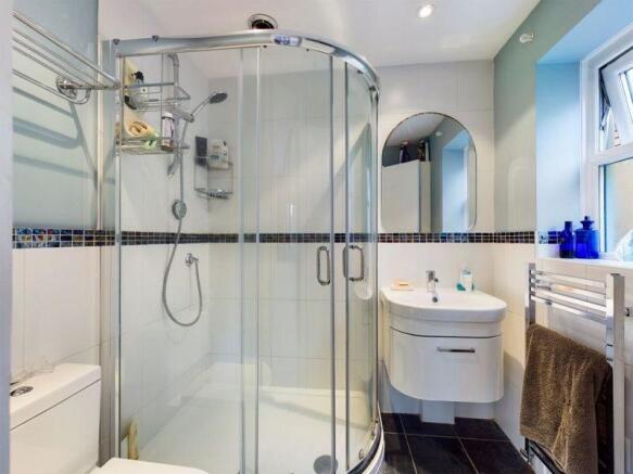 En-suite to Master Bedroom 