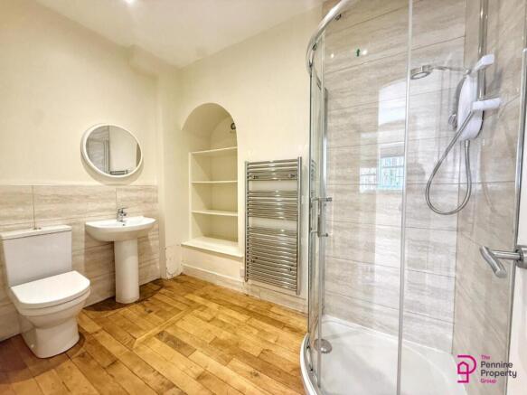 4 bed Barn Conversion to rent Image 12