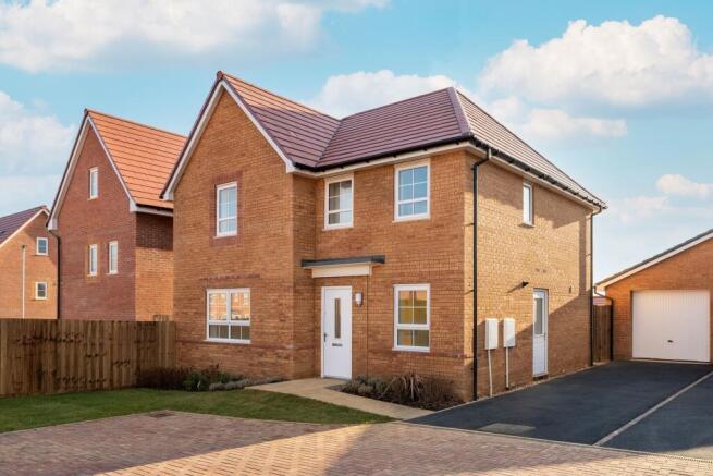 Detached 4 bedroom Radleigh home