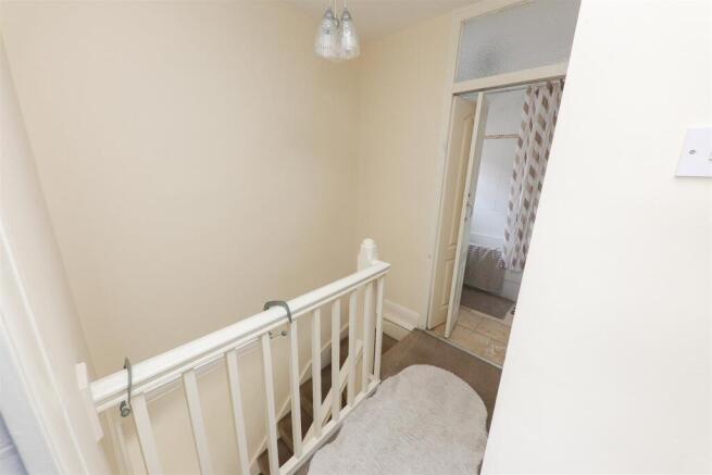 3 bed House for sale Image 9