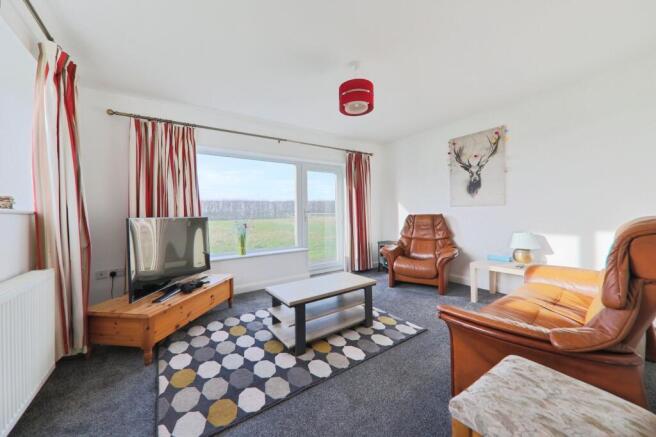 5 bed Detached for sale Image 11