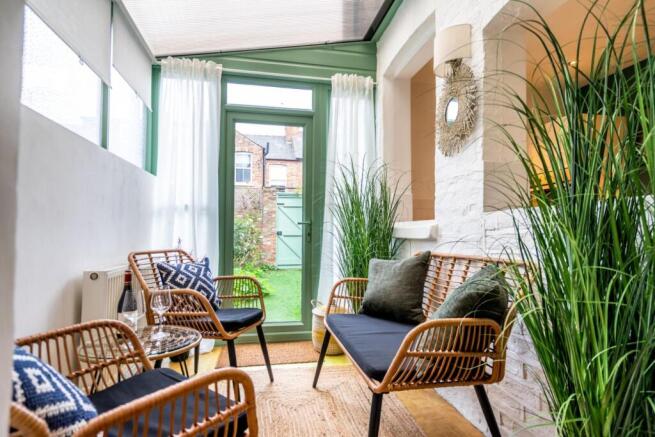 2 bed Terraced for sale Image 6
