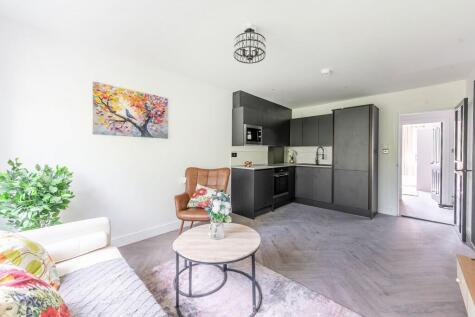 Hale Lane, Mill Hill, London, NW7