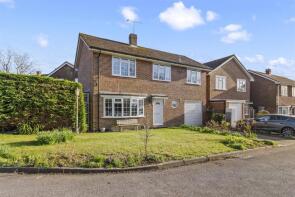 4, Church Close, Clapham BN13 3XP